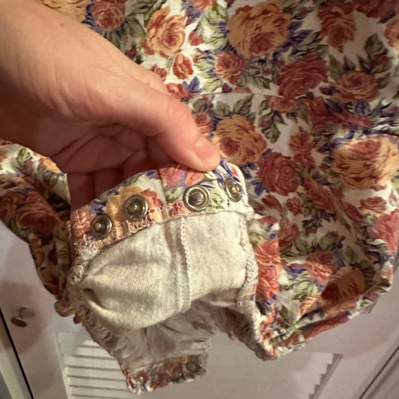 New York Couture Floral romper, multicoloured and cream flower design, s/m - Picture 5 of 7
